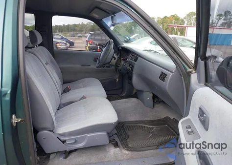 1997 Toyota T100 Dx V6 z USA, uszkodzony, nr VIN JT4TN12D9V0038063